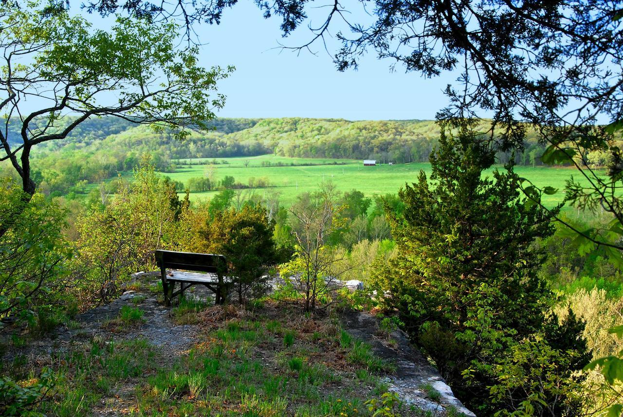 Rock Eddy Bluff Farm Cabins Dixon Dış mekan fotoğraf